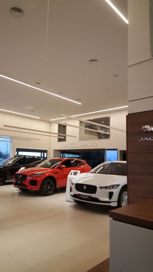 Click Here To Enlarge This Photo Of Landrover Jaguar Nottingham
